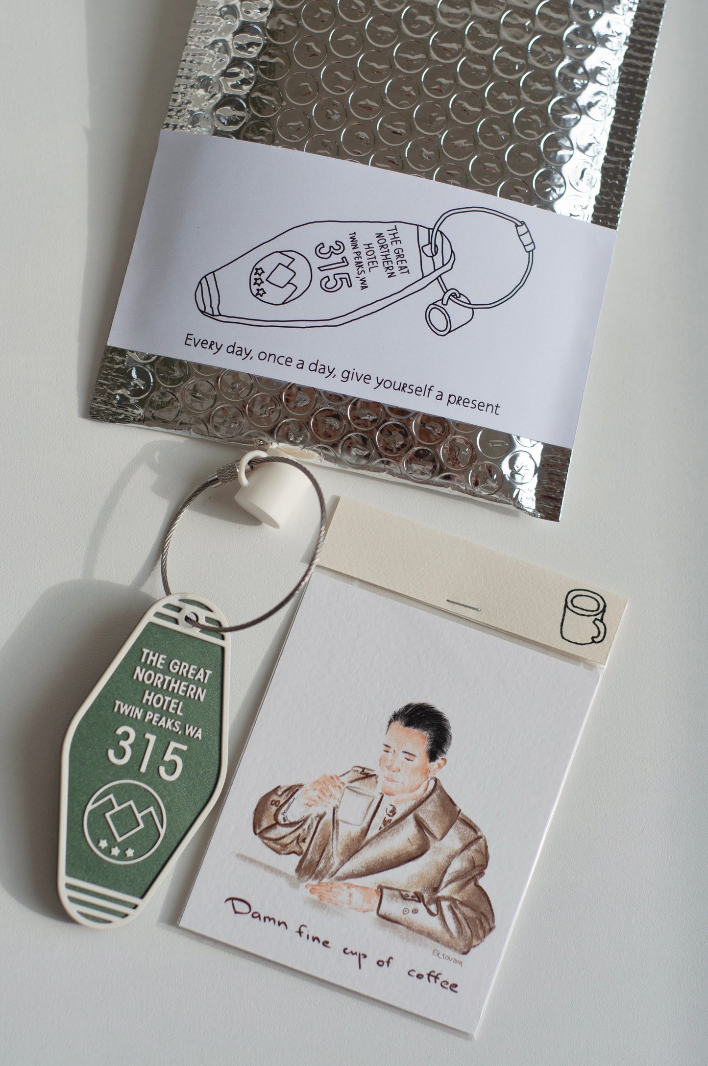 Брелок “The Great Northern Hotel Room 315”